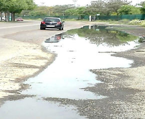 Moyano (Cs) reclama mejoras en el alcantarillado del Distrito Este-Alcosa-Torreblanca para evitar accidentes de vehículos