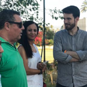 Moyano (Cs) denuncia que el gobierno del PSOE “tiene abandonados a los vecinos de Jardines del Edén” en Sevilla Este