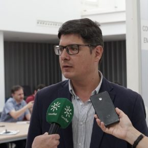 Pimentel lamenta que Espadas haya convertido al Ayuntamiento en la “agencia de recolocación del PSOE”