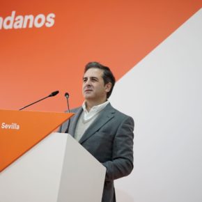 Mayo: “Montero puede demostrar su compromiso con Sevilla evitando la disolución de la Zona Franca”