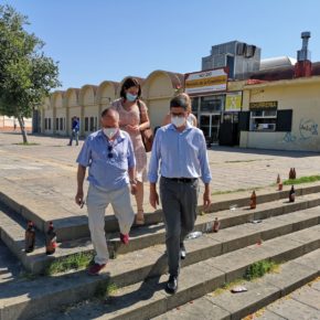 Ciudadanos alerta del “drama social” de Tres Barrios-Amate y pide “equipamientos” para “romper las barreras” con la ciudad