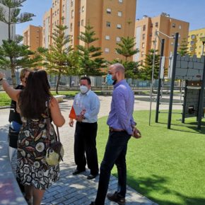 Ciudadanos reclama “más sombras y más papeleras” para el parque de la calle Periodista Juan Tribuna en Sevilla Este