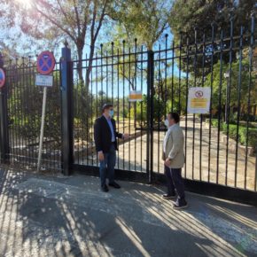 Ciudadanos denuncia que una gran parte de los Jardines de Murillo lleva más de un mes cerrada al público