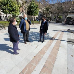 Ciudadanos exige a Muñoz que “rectifique” la “chapuza” en la solería de la Plaza Nueva y que “asuma responsabilidades”
